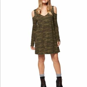Sanctuary Women's Cold-Shoulder Mini Camo Dress Med